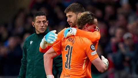 Thủ môn của Tottenham cay đắng rời sân sau 17 phút 'siêu thảm họa'  trước Atletico